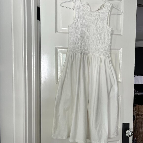 T TAHARI SLEEVELESS, SMOCKED WHITE COTTON DRESS - Picture 1 of 3